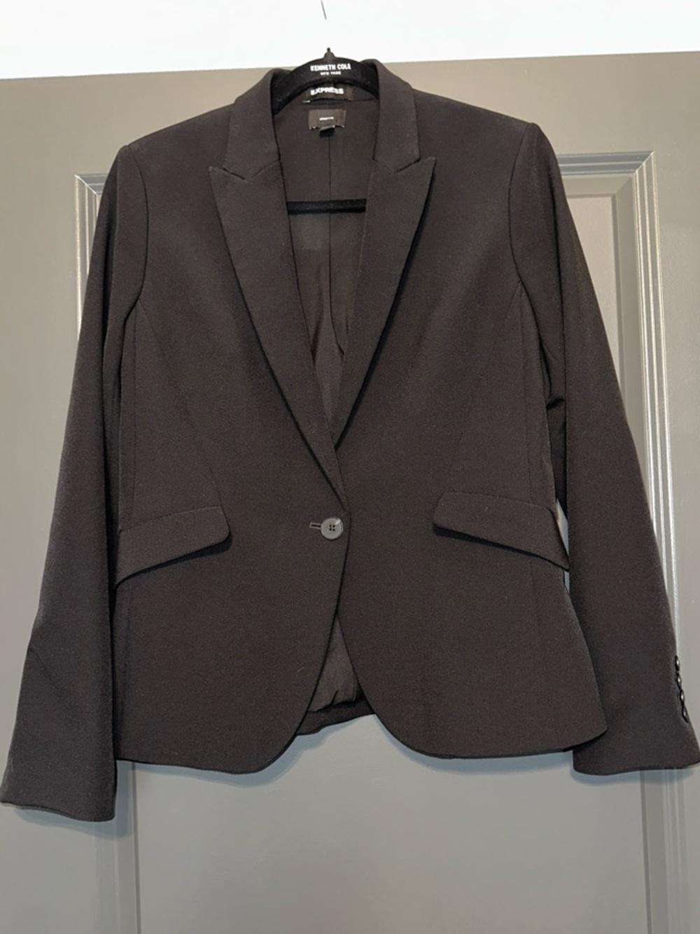 Express Black Single-Button Women's Tailored Blazer